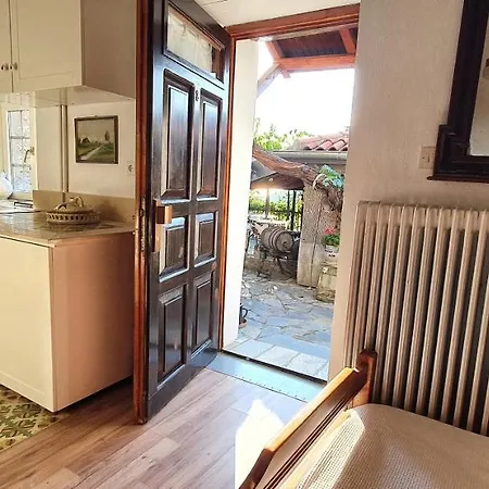 Guesthouse Parthenon Aparthotel